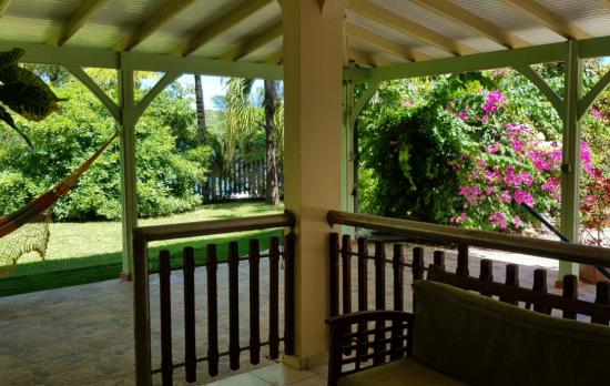 Chez Tatie Francine - Location de gîte verdoyant au coeur de la Martinique