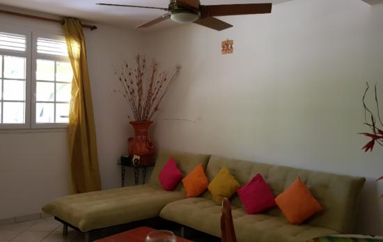 Chez Tatie Francine - Location de gîte verdoyant au coeur de la Martinique
